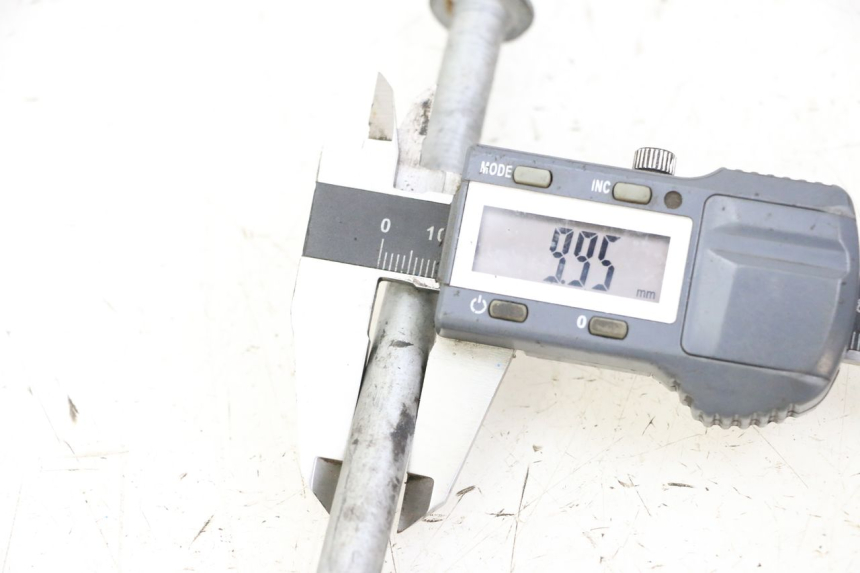 photo de MOTORENASSEN SUZUKI GSR 750 (2011 - 2017) - Detail van het onderdeel