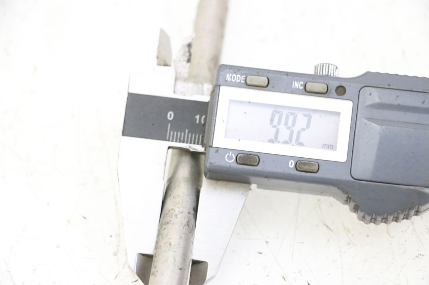 photo de MOTORENASSEN SUZUKI GSR 750 (2011 - 2017) - Zoom op gebruiksstaat