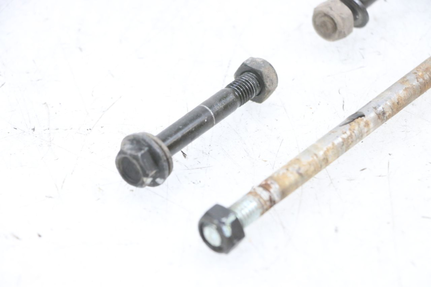 photo de MOTORAAS PEUGEOT KISBEE 4T 50 (2010 - 2017) - Zoom op gebruiksstaat