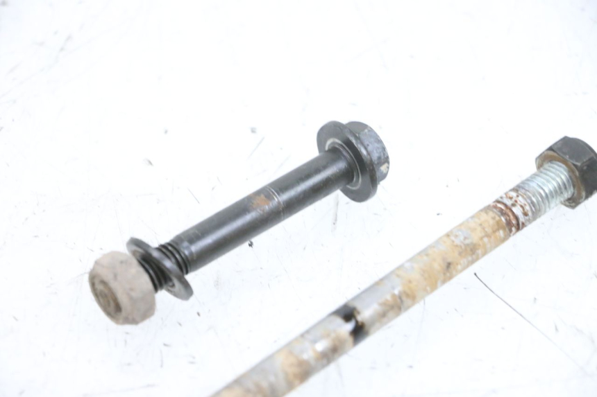 photo de MOTORAAS PEUGEOT KISBEE 4T 50 (2010 - 2017) - Andere kijkhoek