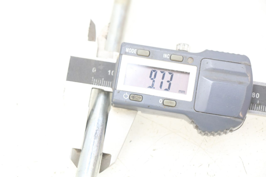 photo de MOTORAAS PIAGGIO MP3 LT 400 (2007 - 2012) - Zoom op gebruiksstaat