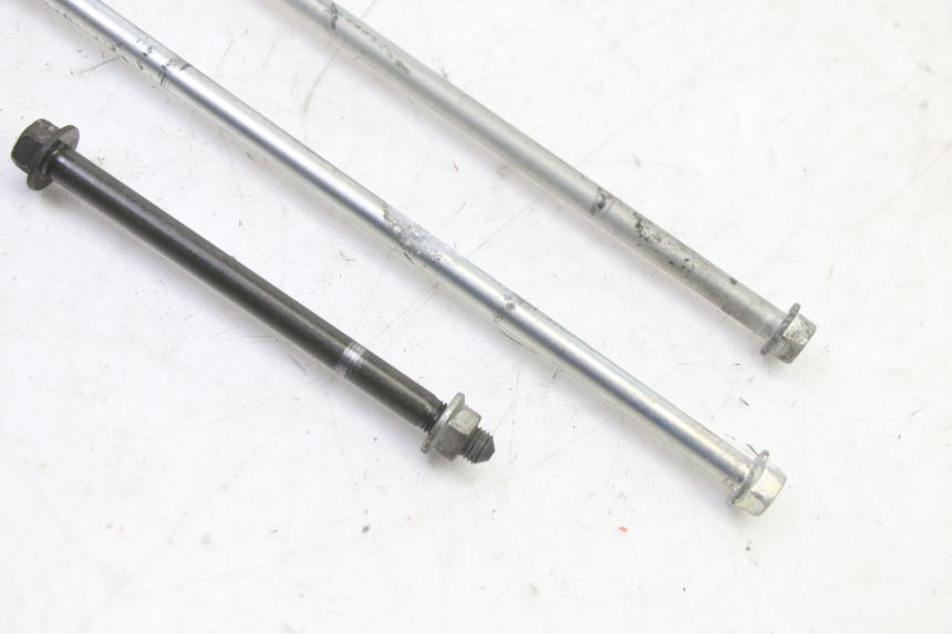 photo de MOTORAAS HONDA NTV DEAUVILLE 650 (2001 - 2006) - Zoom op gebruiksstaat