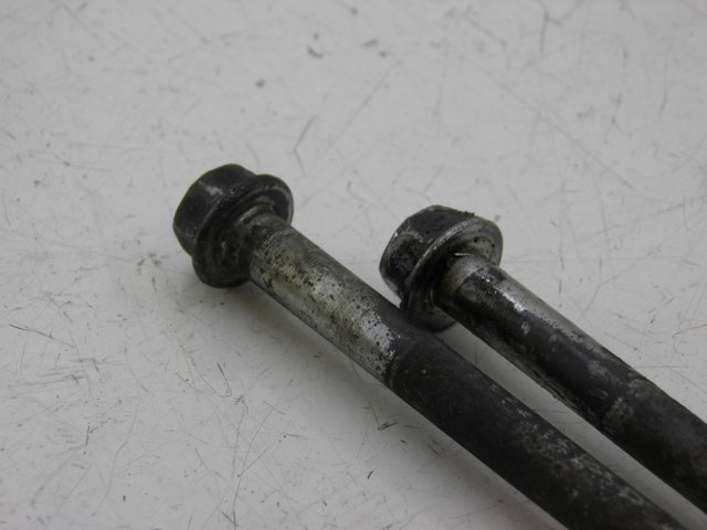 photo de MOTORAAS SUZUKI GSF N BANDIT 600 (1996 - 1999) - Detail van het onderdeel