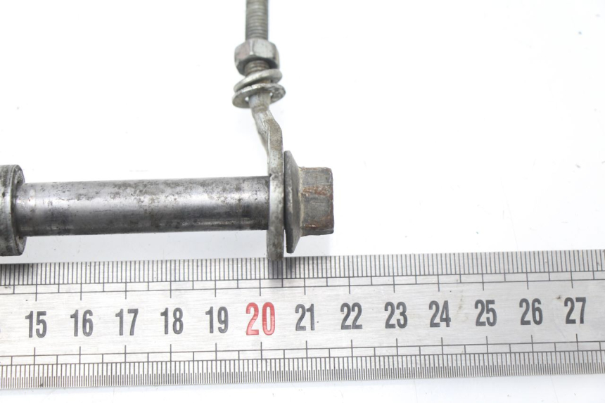 photo de ACHTERWIELAS HONDA CRF CR-F 100 (2004 - 2013) - Detail van het onderdeel