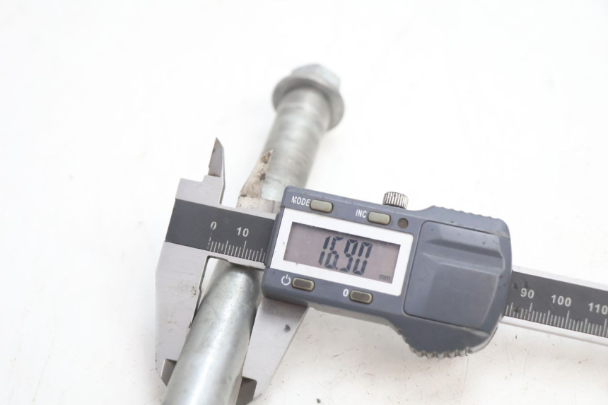 photo de ACHTERWIELAS HM HONDA CRM DERAPAGE RR 50 (2006 - 2017) - Technische close-up