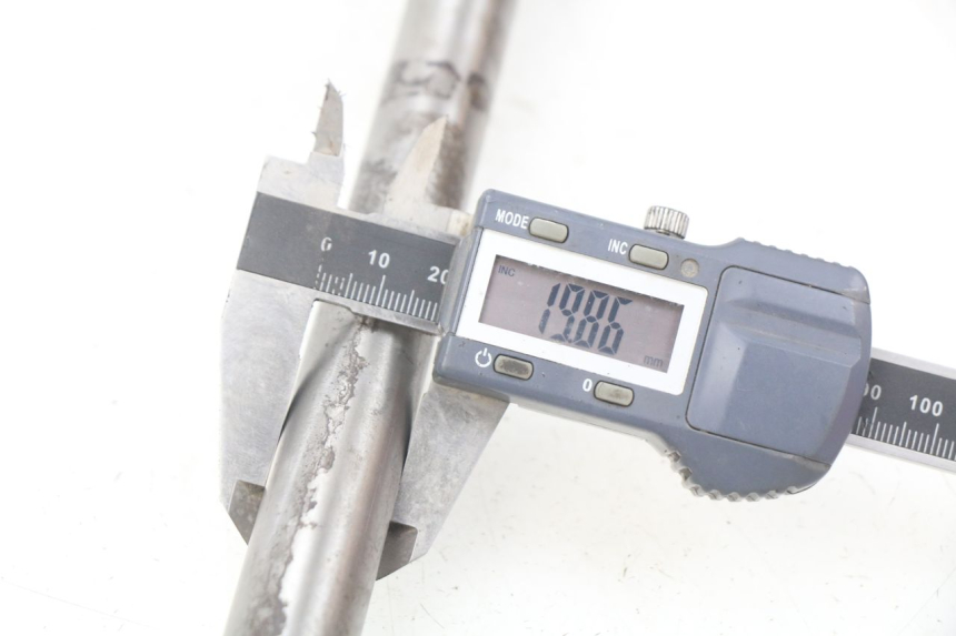 photo de ACHTERWIELAS YAMAHA FJ 3CX 1200 (1986 - 1996) - Andere kijkhoek