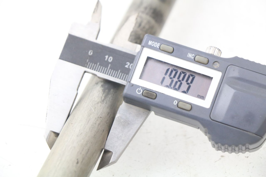 photo de ACHTERWIELAS YAMAHA FJR ABS 1300 (2006 - 2012) - Andere kijkhoek