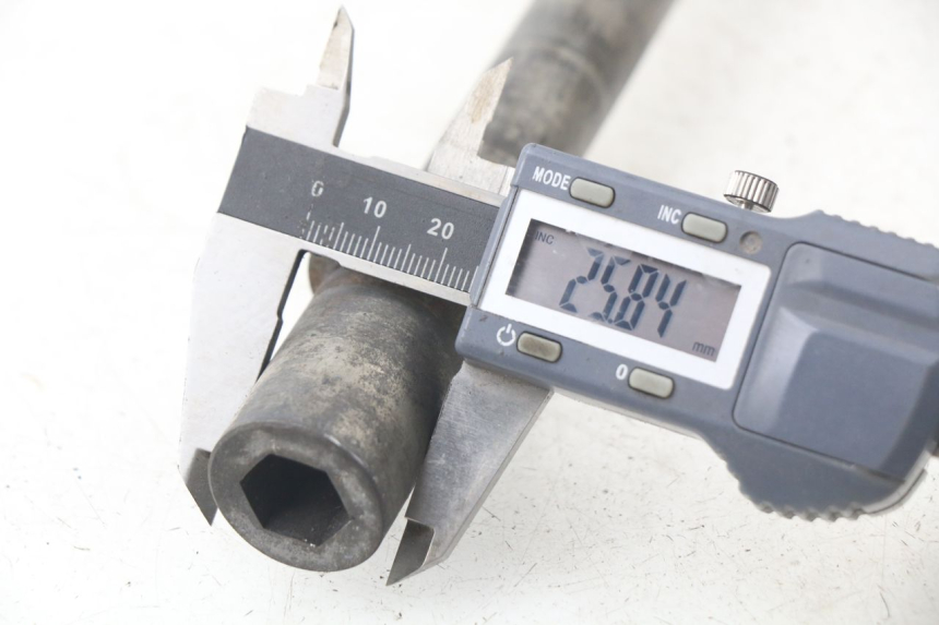 photo de ACHTERWIELAS YAMAHA FJR ABS 1300 (2006 - 2012) - Andere kijkhoek