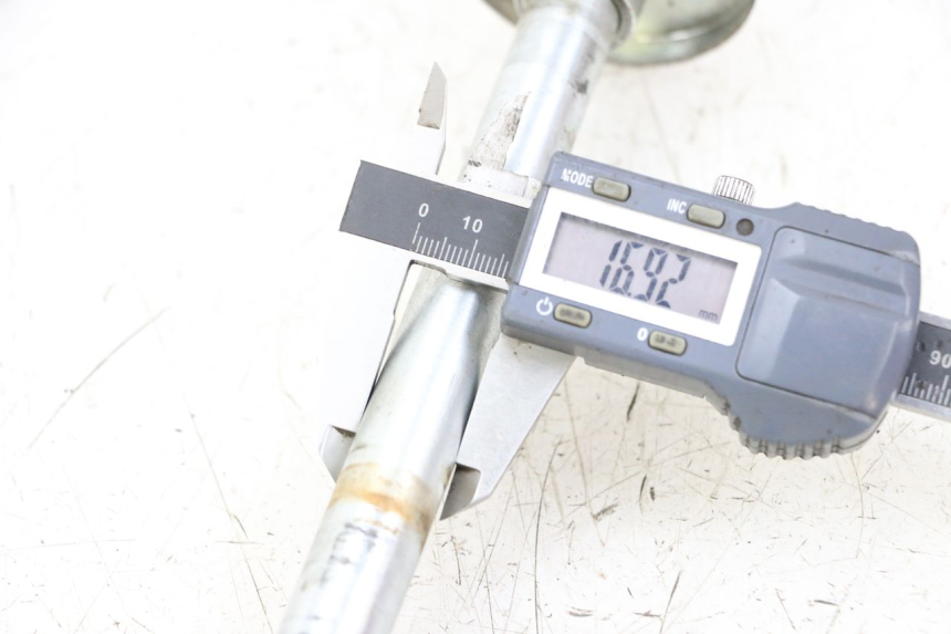 photo de ACHTERWIELAS KYMCO STRYKER OFF ROAD 125 (1999 - 2005) - Detail van het onderdeel