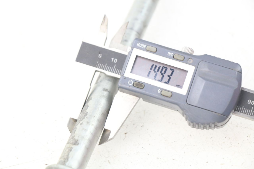 photo de ACHTERWIELAS SUZUKI RV VAN VAN 125 (2003 - 2008) - Technische close-up