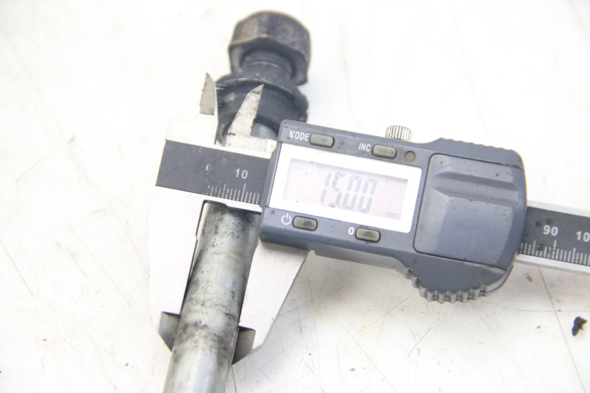 photo de ACHTERWIELAS YAMAHA SR 125 (1982 - 2003) - Zoom op gebruiksstaat