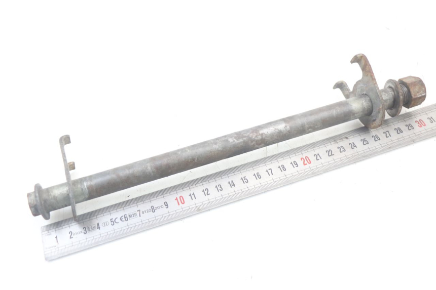 photo de ACHTERWIELAS SUZUKI GS F 500 (2004 - 2007) - Zoom op gebruiksstaat