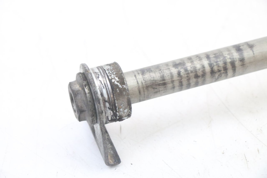 photo de ACHTERWIELAS SUZUKI GSF S BANDIT 600 (2000 - 2004) - Detail van het onderdeel