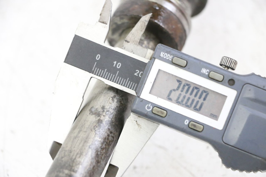 photo de ACHTERWIELAS SUZUKI GSX F GSXF 650 (2007 - 2015) - Technische close-up