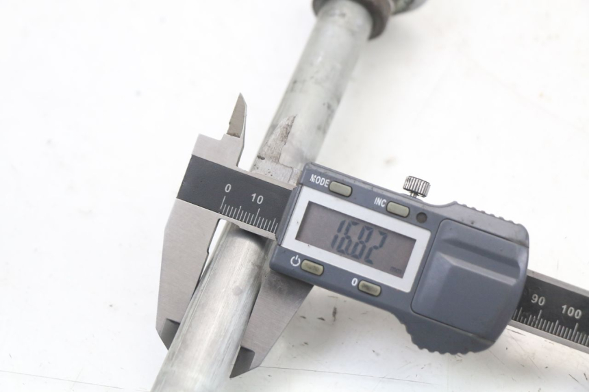 photo de ACHTERWIELAS YAMAHA TDR DELTABOX 125 (1997 - 2003) - Technische close-up