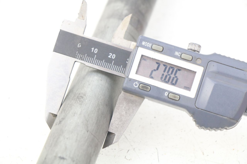 photo de ACHTERWIELAS SUZUKI TLS TL S 1000 (1997 - 2001) - Andere kijkhoek