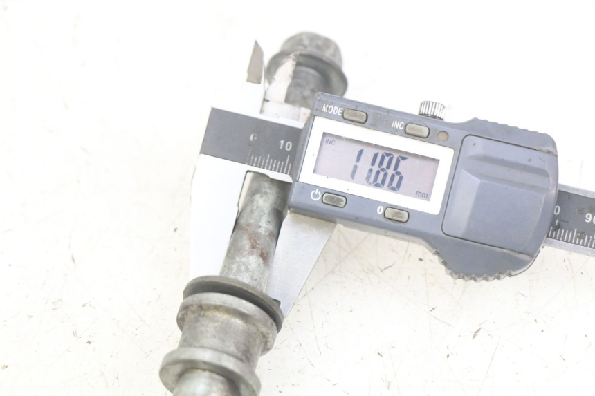 photo de ACHTERWIELAS YAMAHA TTR 125 (2000 - 2020) - Detail van het onderdeel
