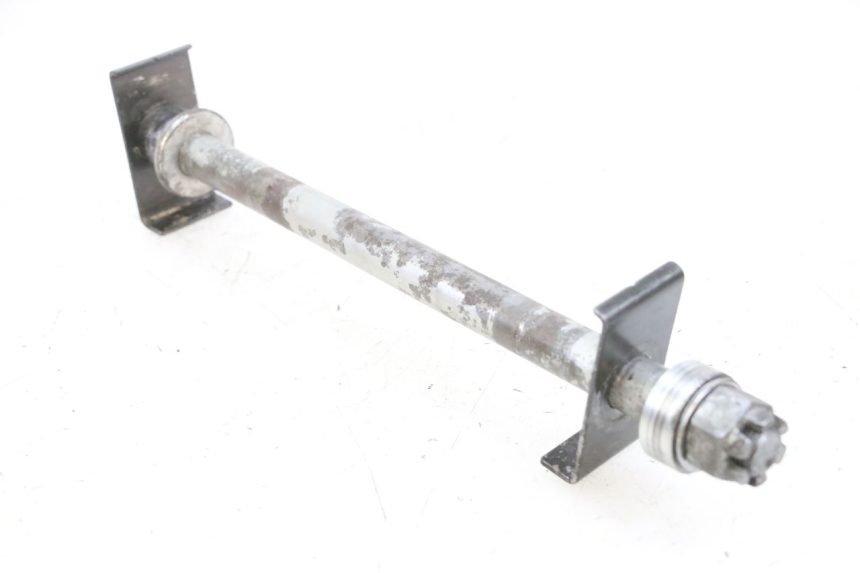 photo de ACHTERWIELAS KAWASAKI ZR 7 750 (1999 - 2004) - Bevestigingspunten