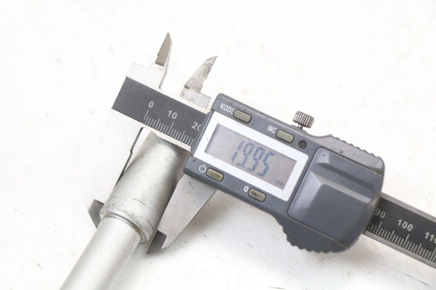 photo de VOORWIELAS APRILIA SR MOTARD 50 (2012 - 2018) - Technische close-up