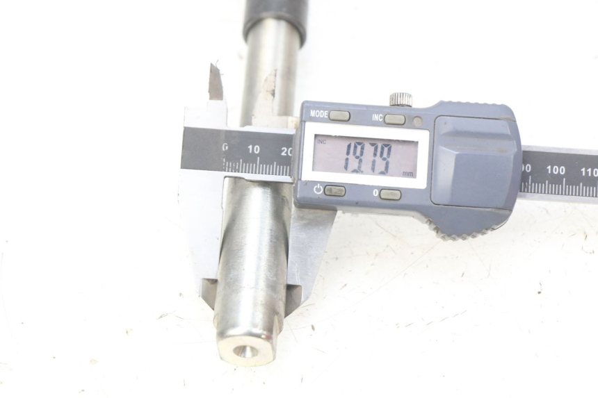 photo de VOORWIELAS ROYAL ENFIELD BULLET CLASSIC 500 (2017 - 2020) - Andere kijkhoek