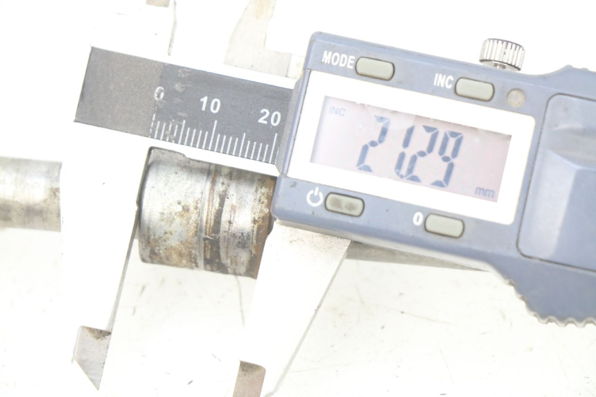 photo de VOORWIELAS LONCIN DIRT BIKE 125 - Technische close-up