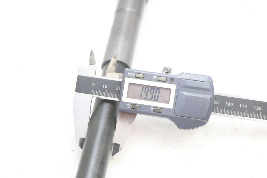photo de VOORWIELAS YAMAHA FJR 1300 (2001 - 2005) - Overzicht