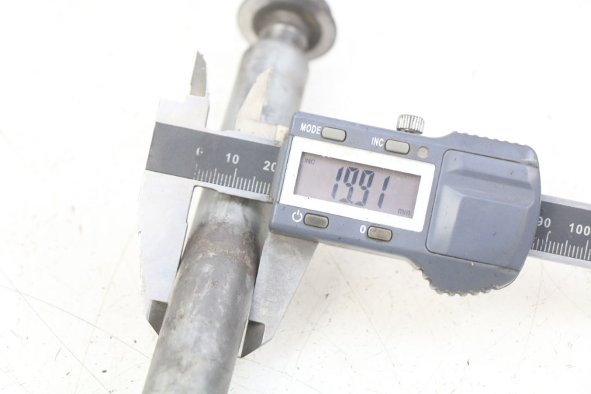 photo de VOORWIELAS HONDA FJS SILVERWING SILVER WING 400 (2009 - 2016) - Zoom op gebruiksstaat