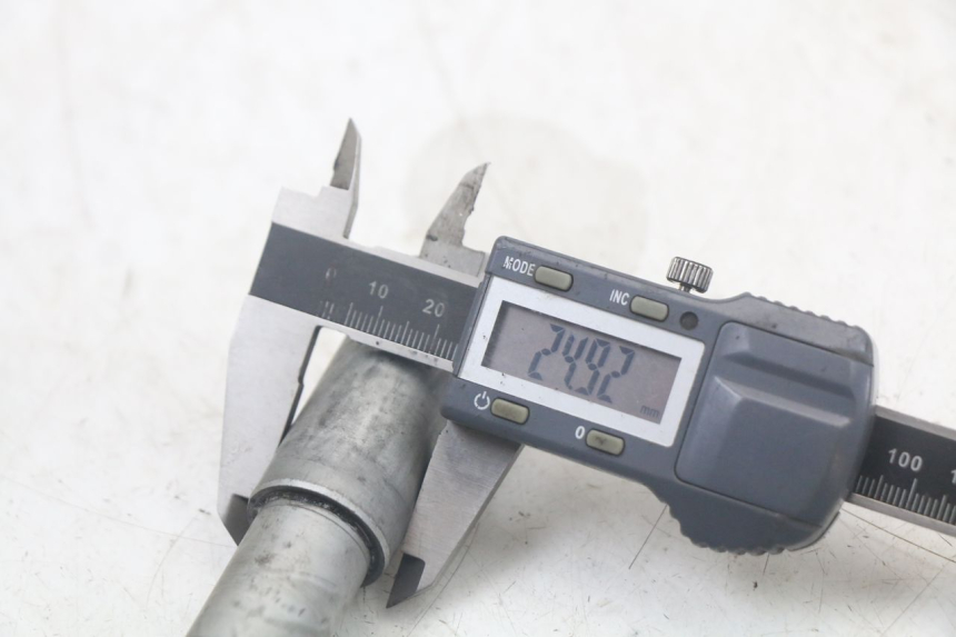 photo de VOORWIELAS HONDA FJS SILVERWING SILVER WING 600 (2001 - 2010) - Andere kijkhoek