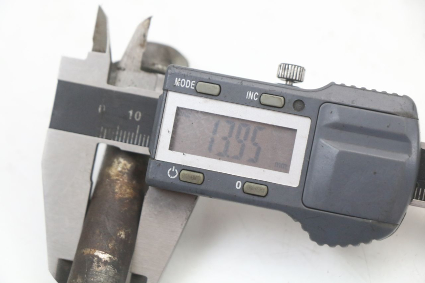 photo de VOORWIELAS SUZUKI GN 125 (1997 - 2000) - Andere kijkhoek