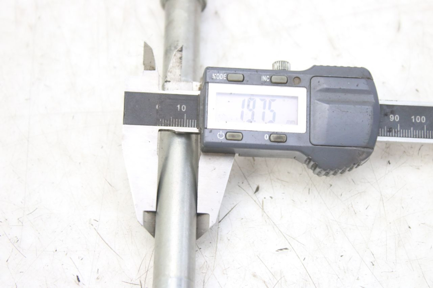 photo de VOORWIELAS DERBI GPR 50 (2004 - 2009) - Zoom op gebruiksstaat