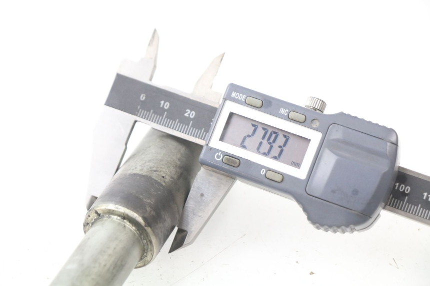 photo de VOORWIELAS SUZUKI GSF N BANDIT 1200 (1996 - 1999) - Andere kijkhoek