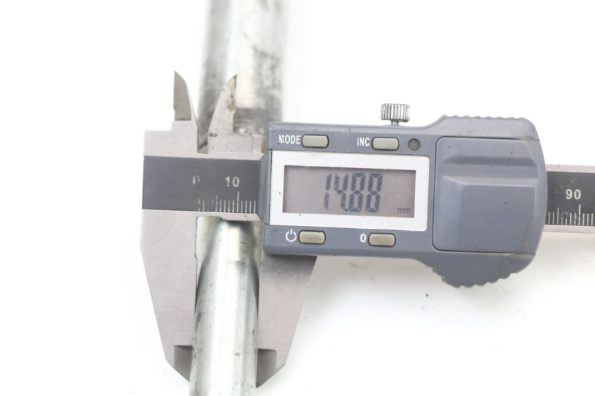 photo de VOORWIELAS SUZUKI GZ MARAUDER 125 (1998 - 2004) - Technische close-up