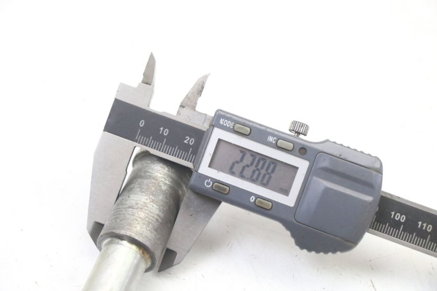 photo de VOORWIELAS KAWASAKI ZR7 ZR-7 S 750 (1999 - 2004) - Andere kijkhoek