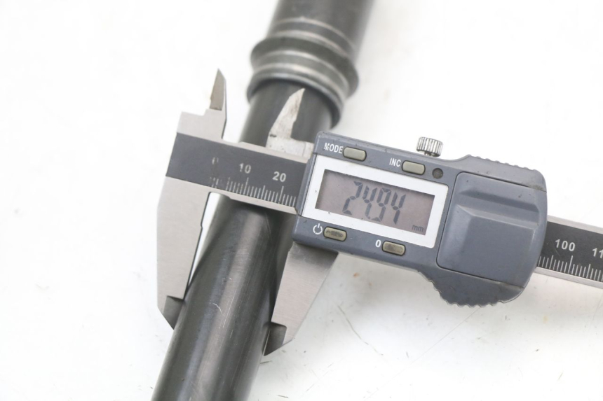 photo de VOORWIELAS MOTO GUZZI NORGE 8V GT 1200 (2011 - 2016) - Technische close-up