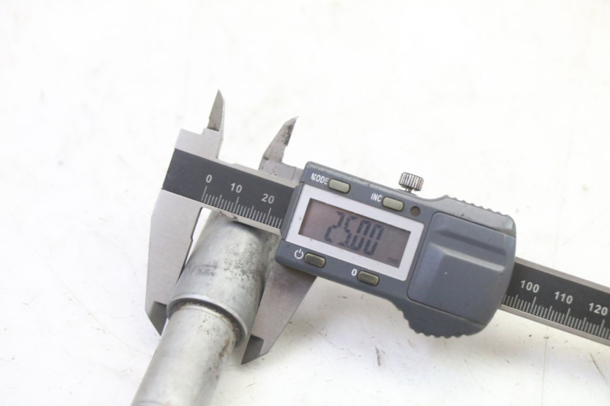 photo de VOORWIELAS HONDA NTV DEAUVILLE 650 (2001 - 2006) - Technische close-up