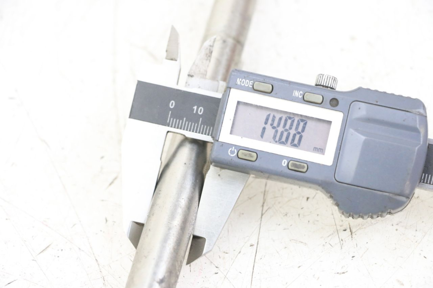 photo de VOORWIELAS PEUGEOT ELYSTAR 125 (2002 - 2007) - Zoom op gebruiksstaat