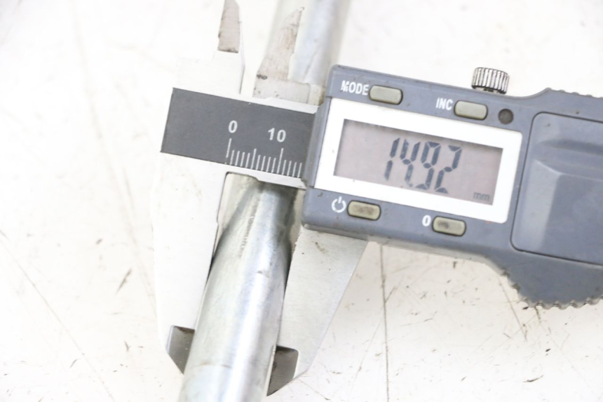 photo de VOORWIELAS PIAGGIO BEVERLY 125 (1998 - 2005) - Technische close-up