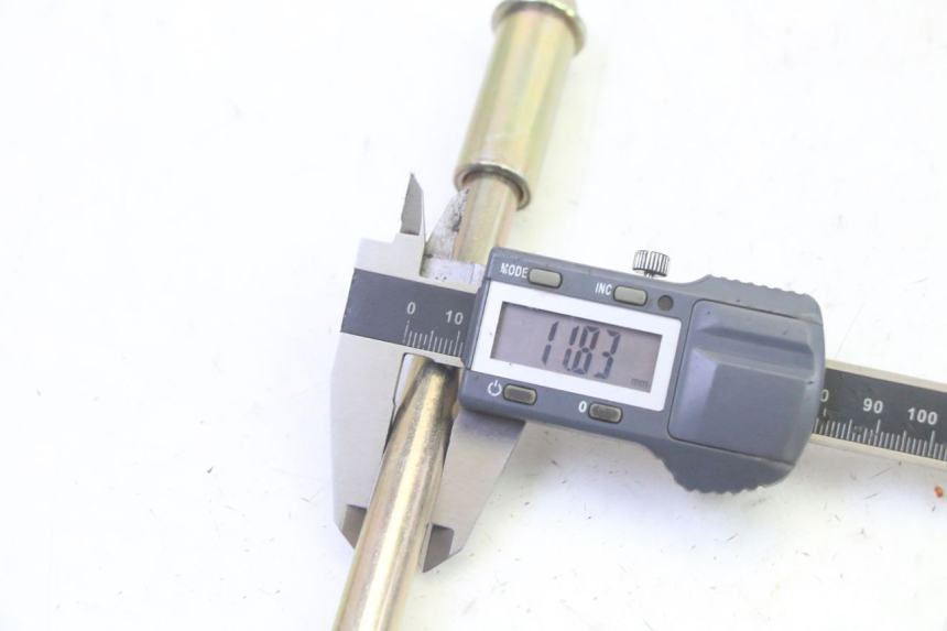 photo de VOORWIELAS EFUN PUSA 1 - Technische close-up