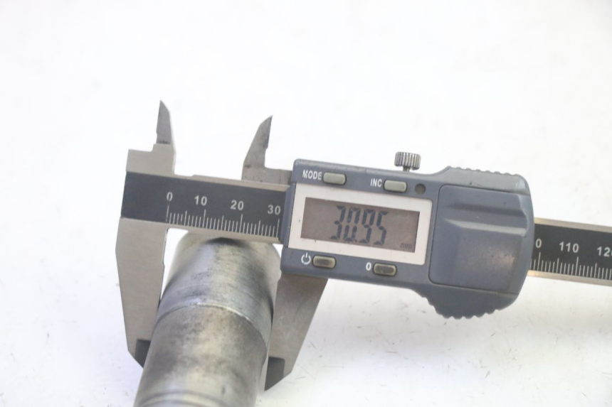 photo de VOORWIELAS BMW R RT ABS 1200 (2010 - 2014) - Technische close-up