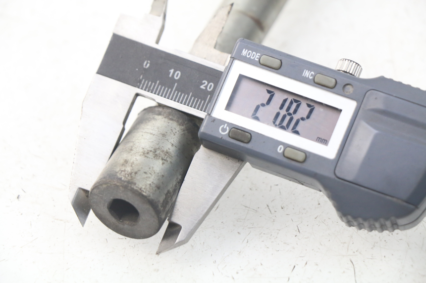 photo de VOORWIELAS PEUGEOT SATELIS 500 (2007 - 2013) - Technische close-up