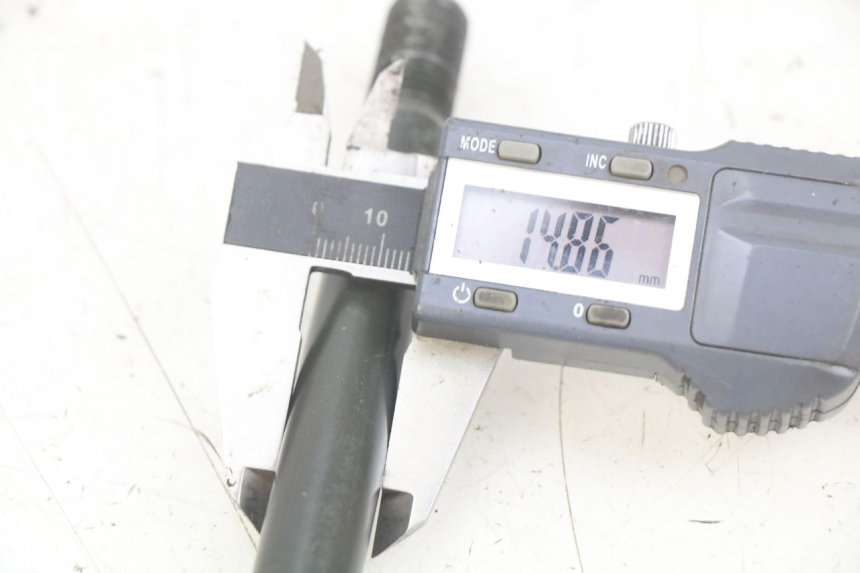 photo de VOORWIELAS APRILIA SCARABEO LIGHT 125 (2007 - 2011) - Detail van het onderdeel