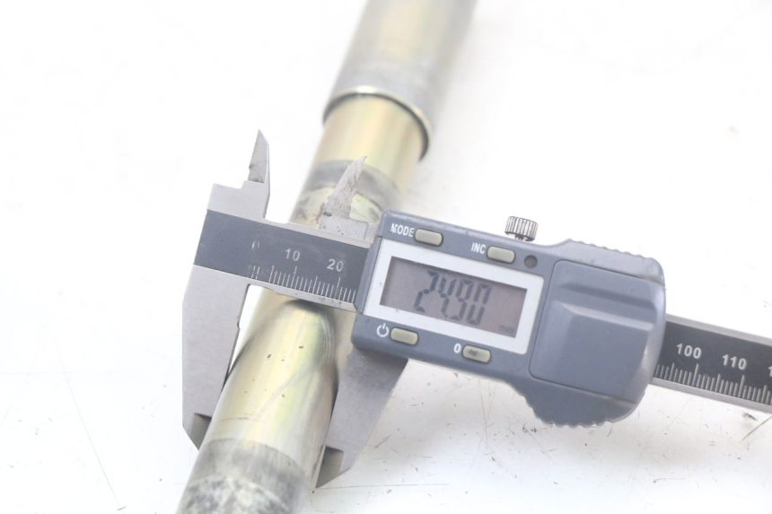 photo de VOORWIELAS TRIUMPH SPEED TRIPLE T301 900 (1994 - 1996) - Technische close-up