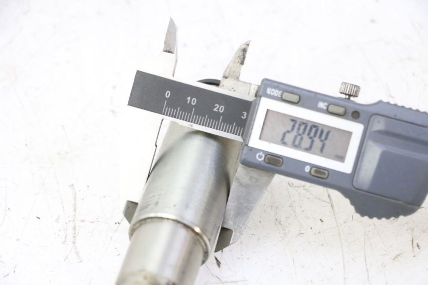 photo de VOORWIELAS TRIUMPH SPRINT 900 (1995 - 1998) - Andere kijkhoek