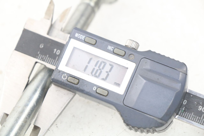 photo de VOORWIELAS FYM STRADA 50 (2007 - 2014) - Andere kijkhoek