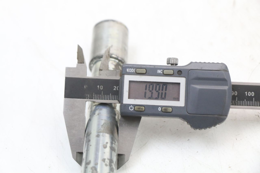 photo de VOORWIELAS PIAGGIO X10 125 (2012 - 2017) - Andere kijkhoek