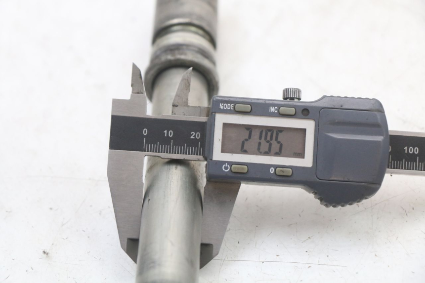 photo de VOORWIELAS YAMAHA FJR ABS 1300 (2006 - 2012) - Technische close-up