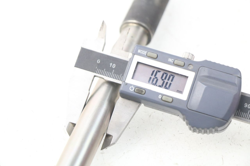 photo de VOORWIELAS YAMAHA YP X-MAX XMAX 400 (2014 - 2017) - Technische close-up