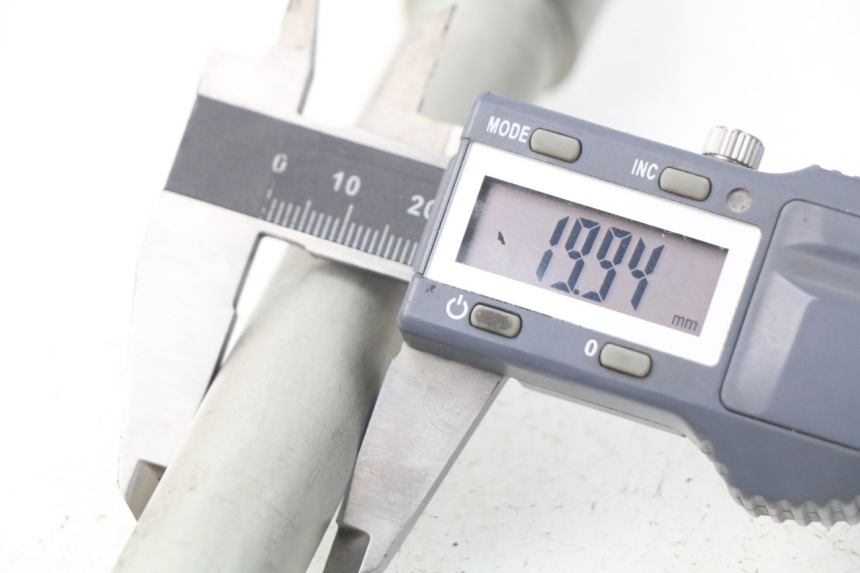 photo de VOORWIELAS KAWASAKI Z Z900 900 (2017 - 2019) - Technische close-up