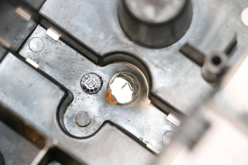 photo de BATTERIJDOOS PEUGEOT LUDIX PRO 2T 50 (2010 - 2017) - Detail van het onderdeel