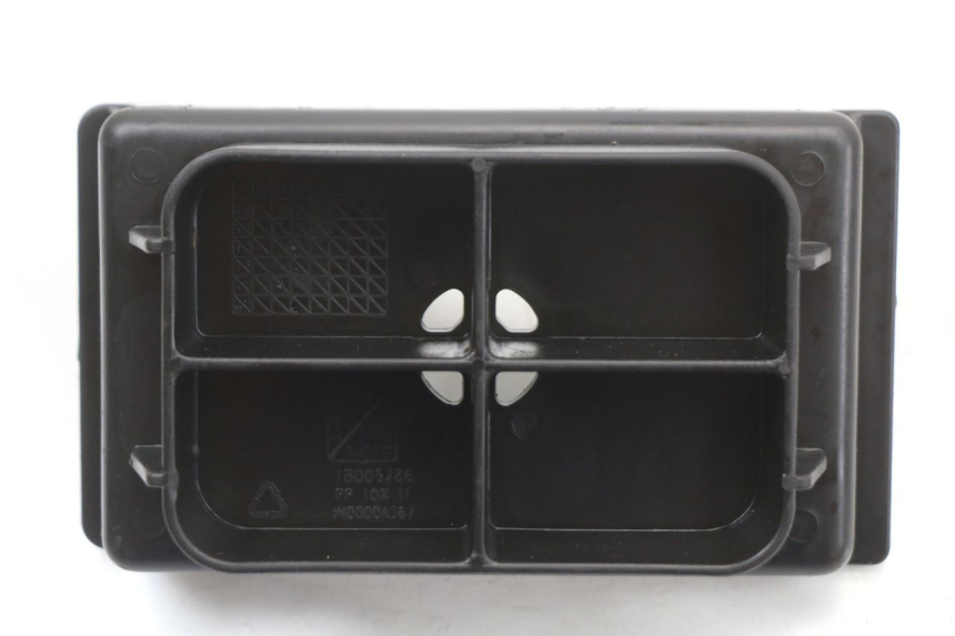 photo de ACCUBAK PIAGGIO NEW TYPHOON 50 (2018 - 2021) - Detail van het onderdeel